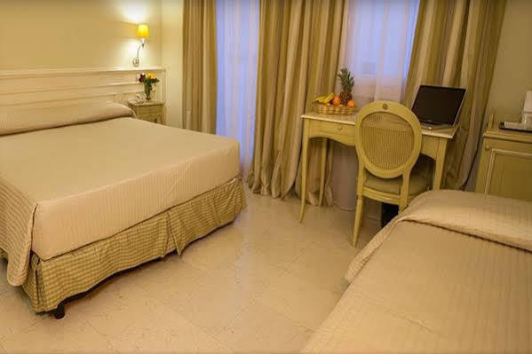 Palace Hotel Vieste Exterior photo